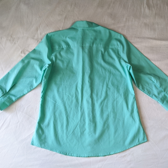 Foxcroft for Appleseed's Button Down Shirt Mint Green 3/4 length Sleeves - Picture 2 of 8